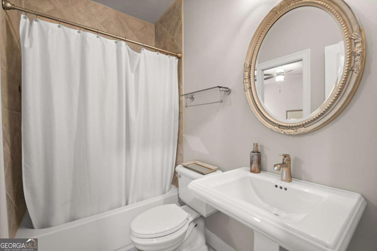 2811 Shady Valley Drive Brookhaven - 45