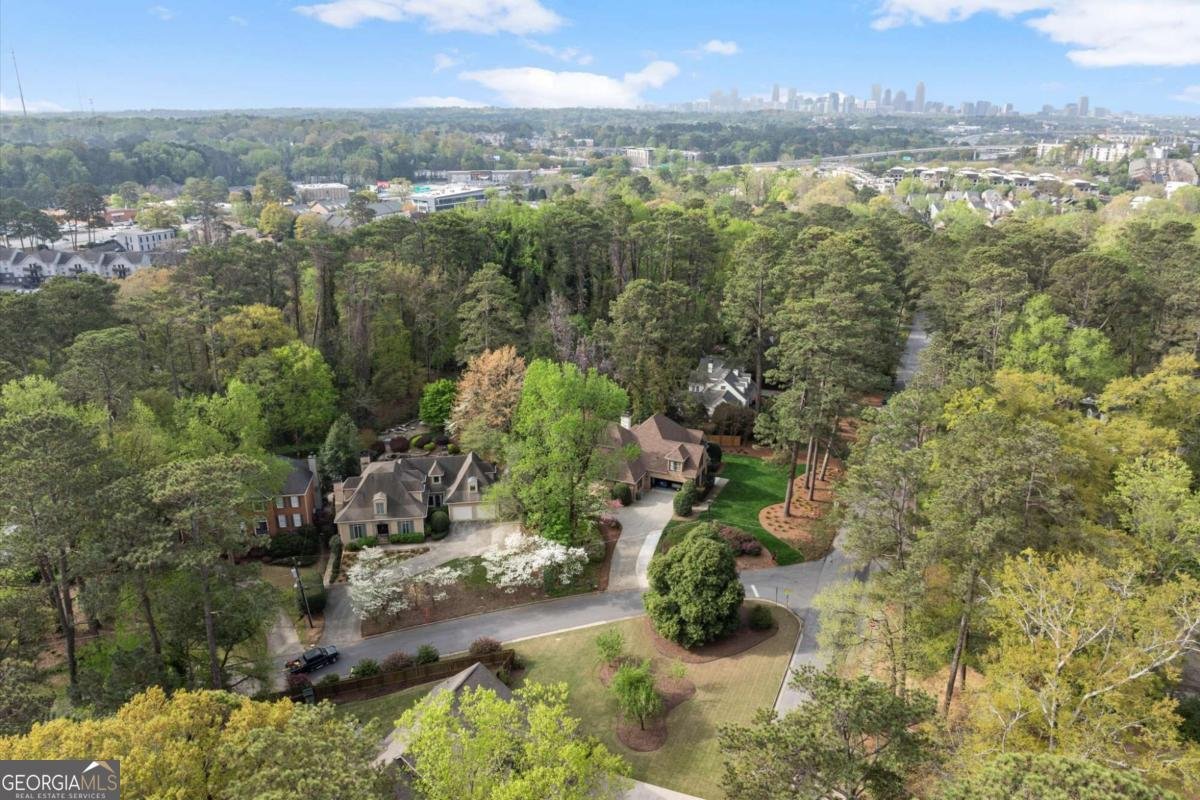 2811 Shady Valley Drive Brookhaven - 73