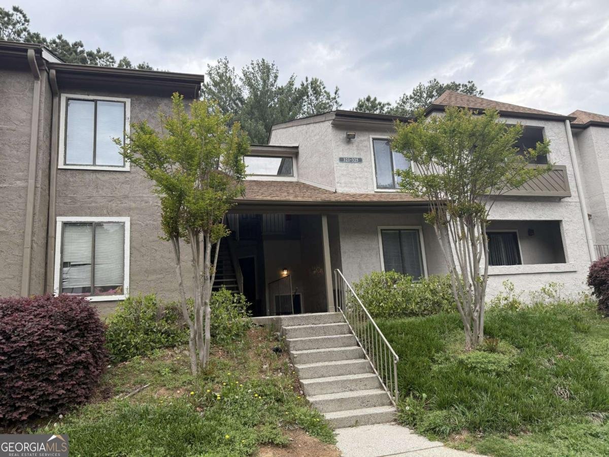 323 SEASONS Parkway Norcross - 1