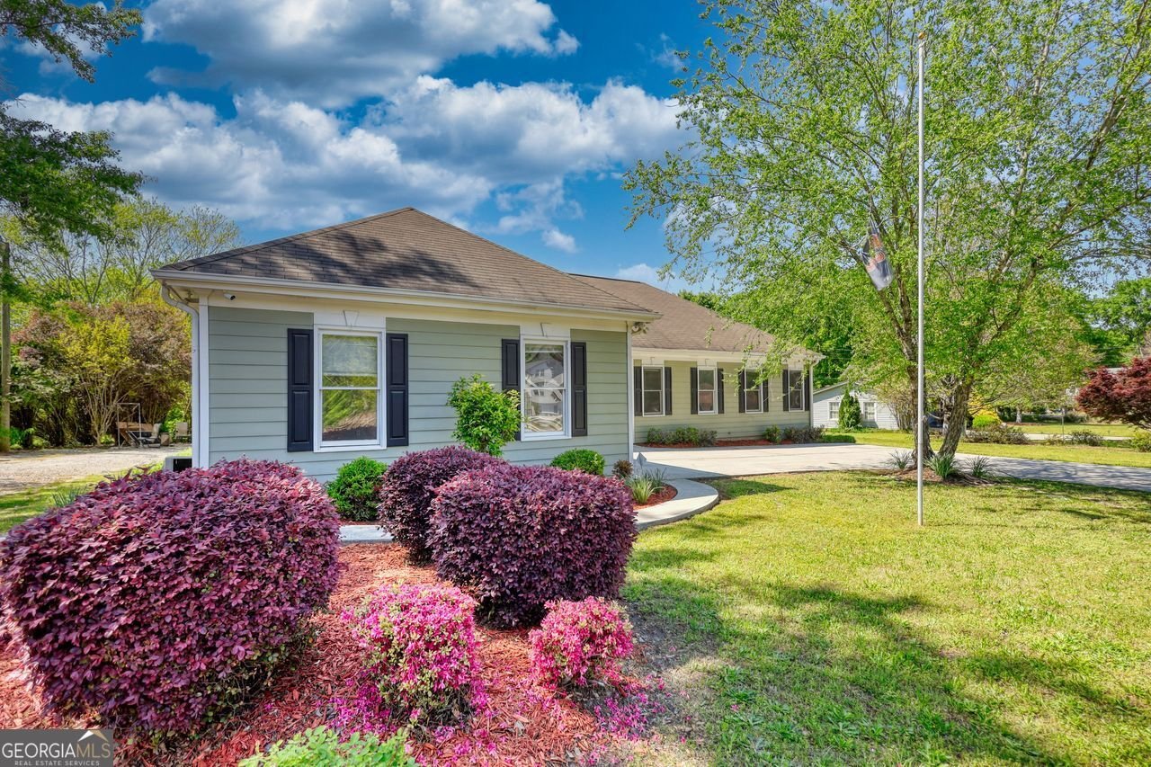 72 GRAYSON NEW HOPE Road Grayson - 1