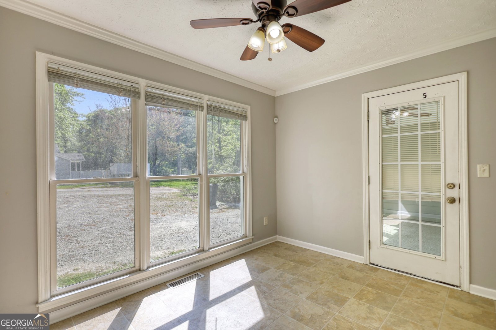 72 GRAYSON NEW HOPE Road Grayson - 18