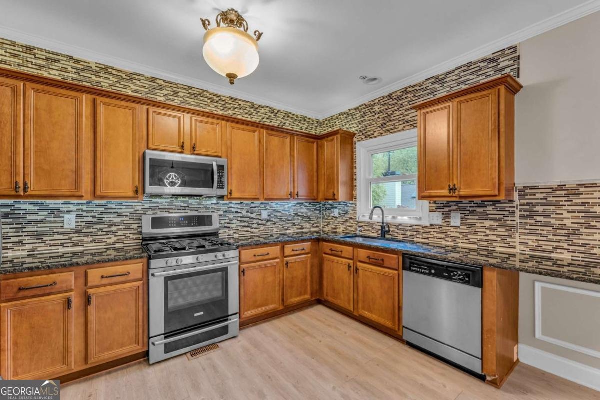 1093 Third Street Stone Mountain - 8