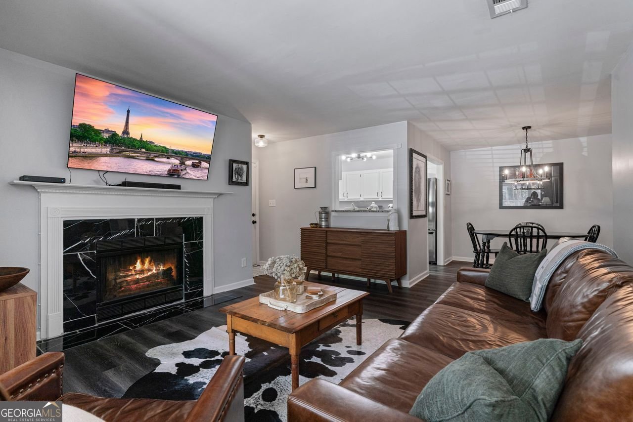 401 BERKELEY WOODS Drive Duluth - 10