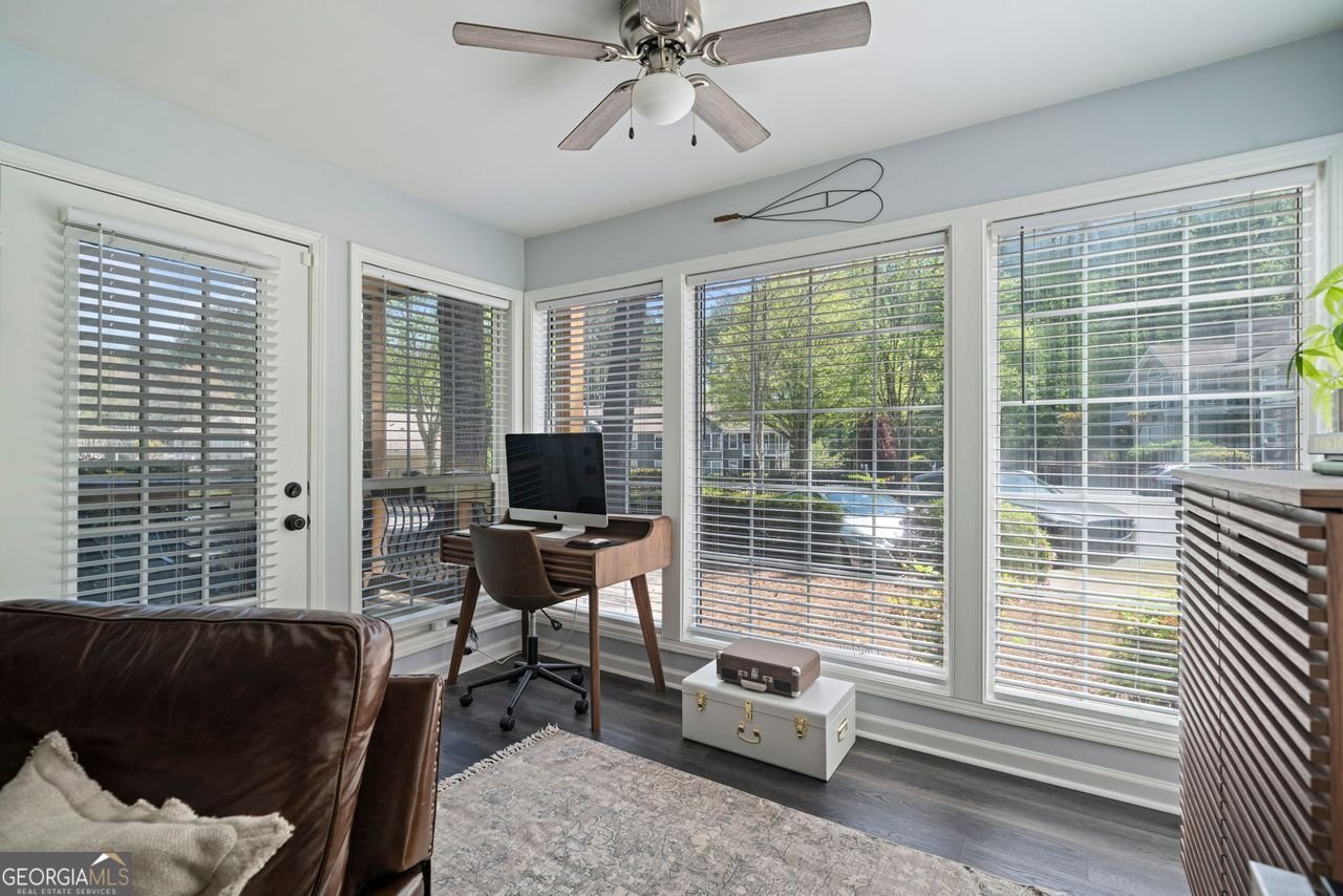 401 BERKELEY WOODS Drive Duluth - 12