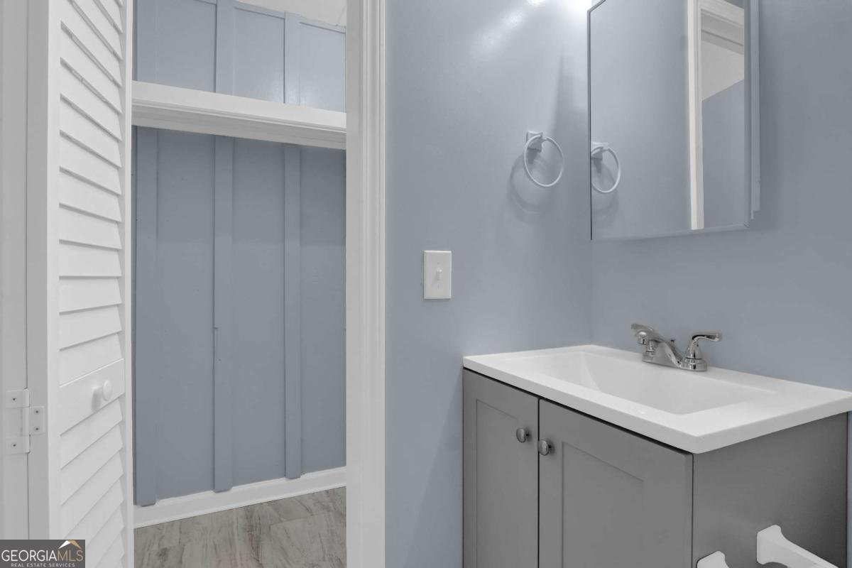 5942 Morgan Road Atlanta - 18