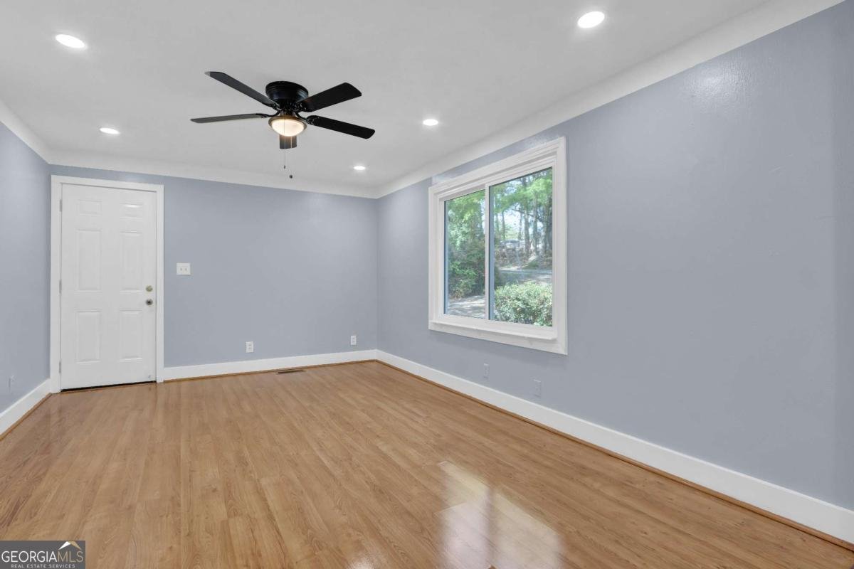 5942 Morgan Road Atlanta - 23