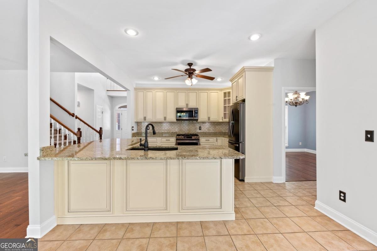 170 Arbor Way Milledgeville - 24