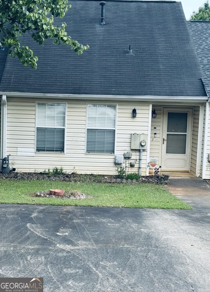 6183 Field Stone Drive Douglasville - 1
