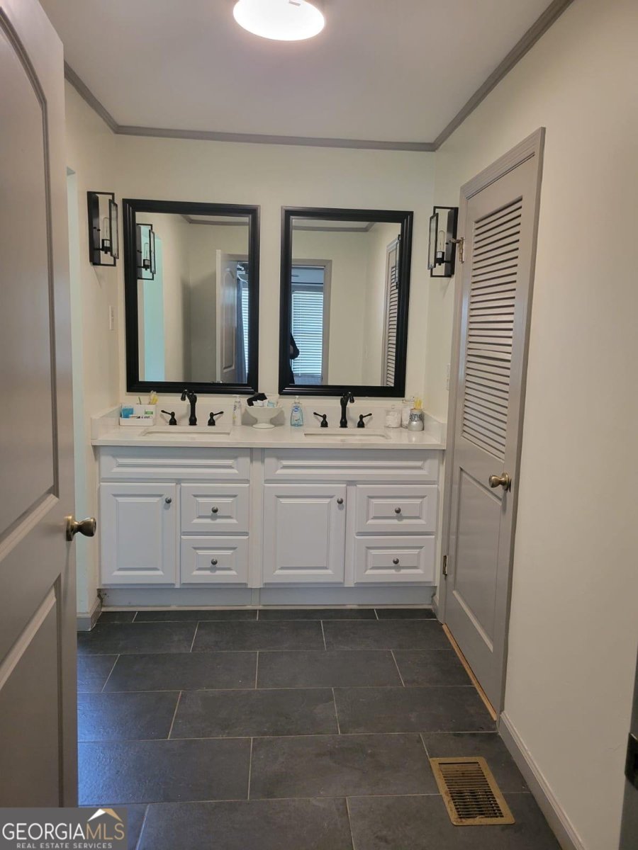 6127 Floyd Street Covington - 18