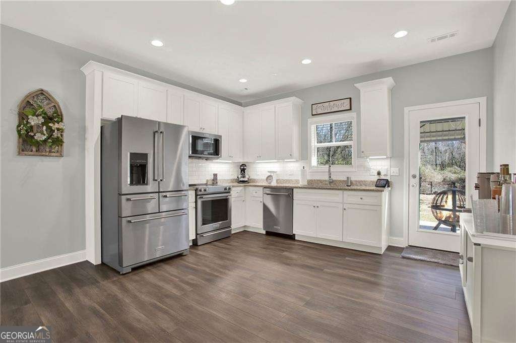 810 Shannon Circle Connector Rome - 10