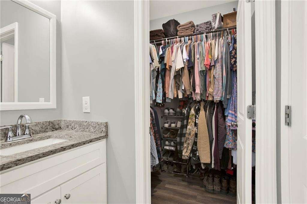 810 Shannon Circle Connector Rome - 18