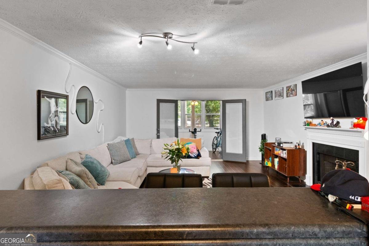 113 Brittany Court Duluth - 4