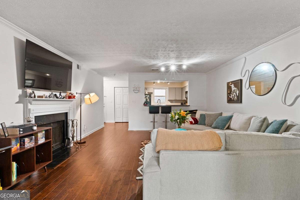 113 Brittany Court Duluth - 6