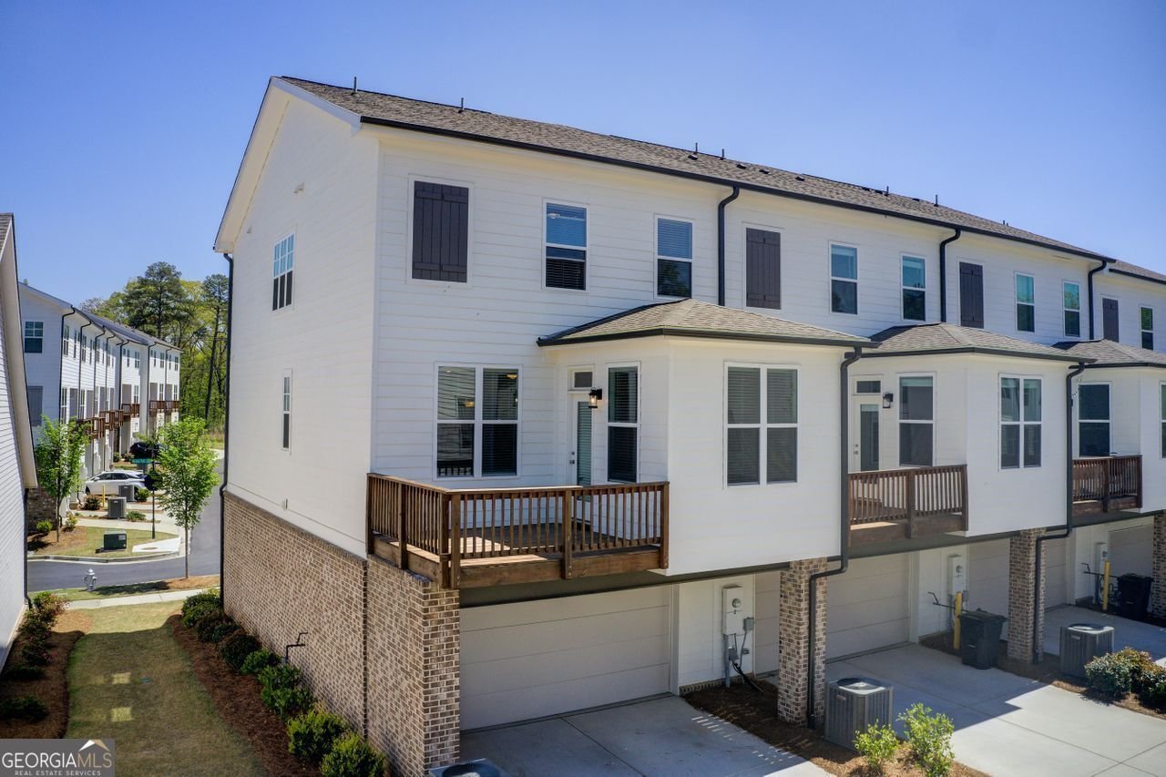 1263 HARVEST PARK Lane Suwanee - 1