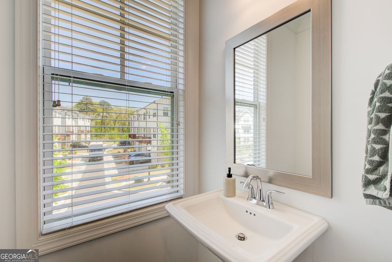 1263 HARVEST PARK Lane Suwanee - 24