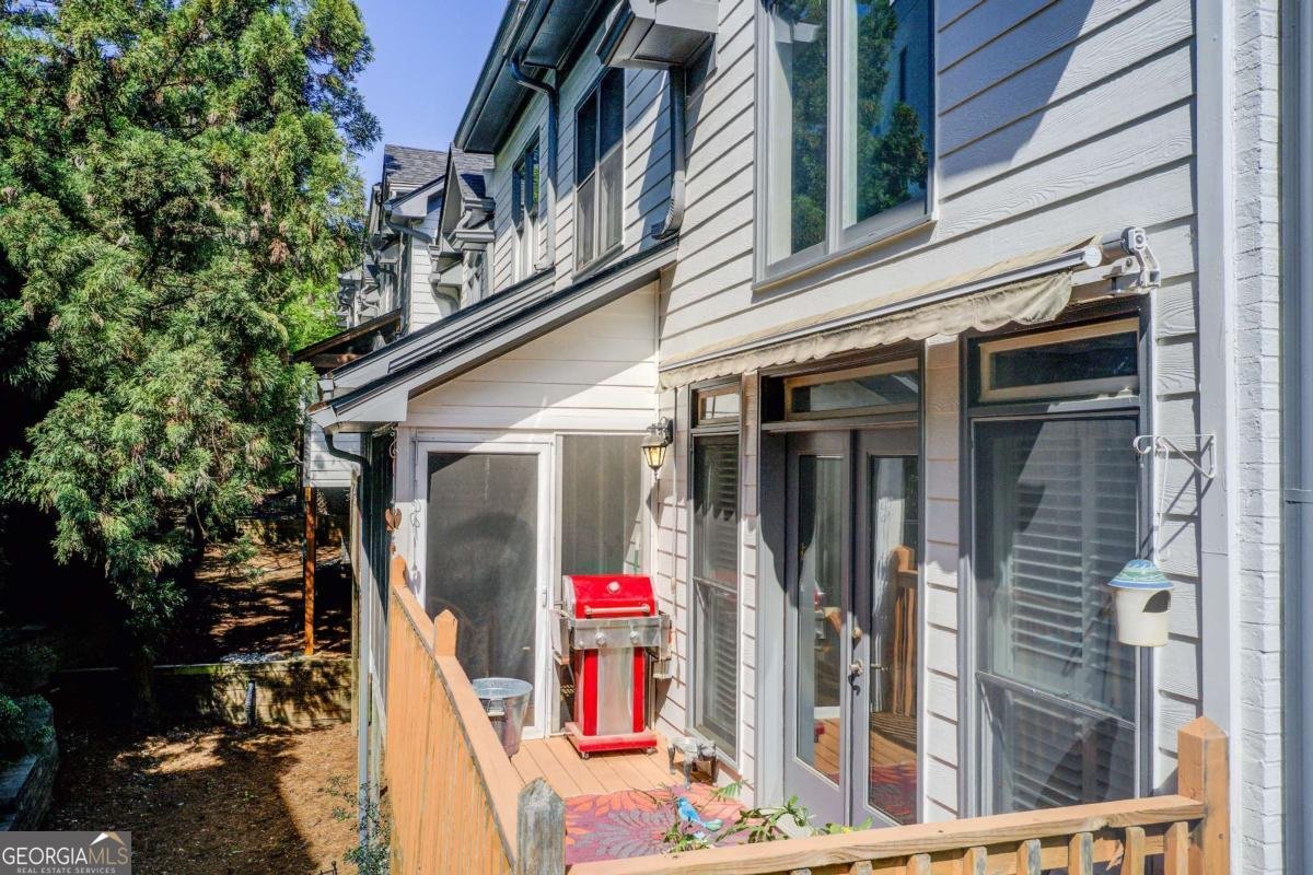 1015 Heatherbrooke Lane Atlanta - 13