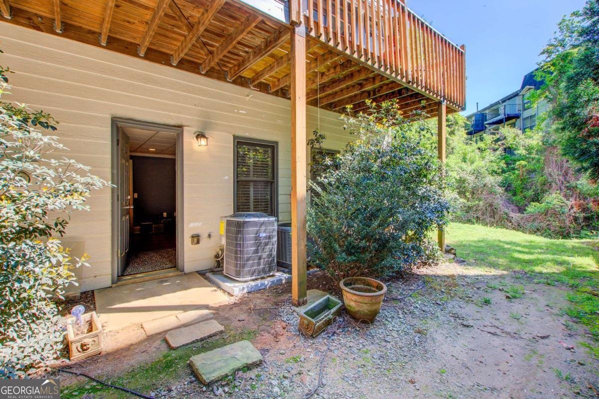 1015 Heatherbrooke Lane Atlanta - 29
