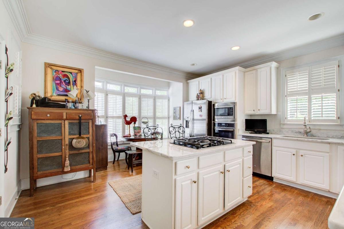 1015 Heatherbrooke Lane Atlanta - 4