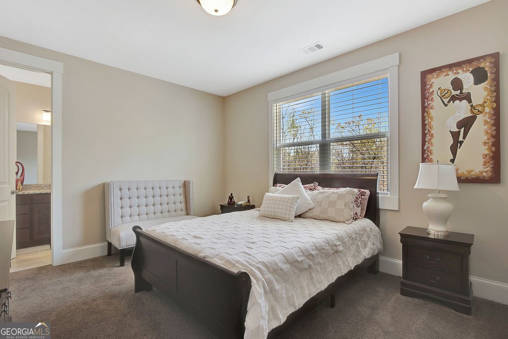 270 Blue Point Parkway Fayetteville - 50