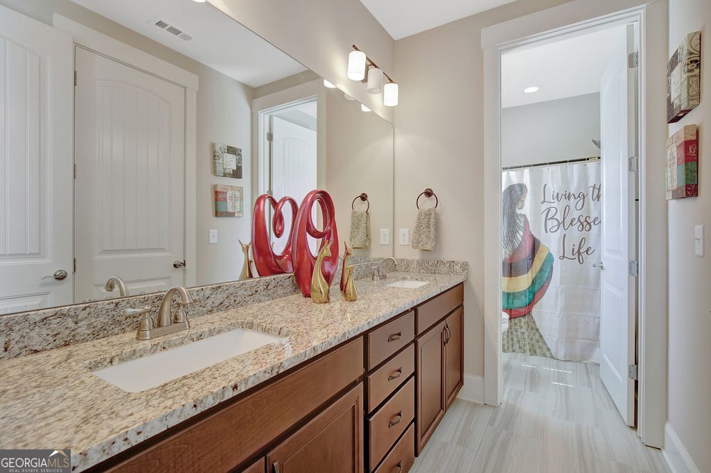 270 Blue Point Parkway Fayetteville - 51