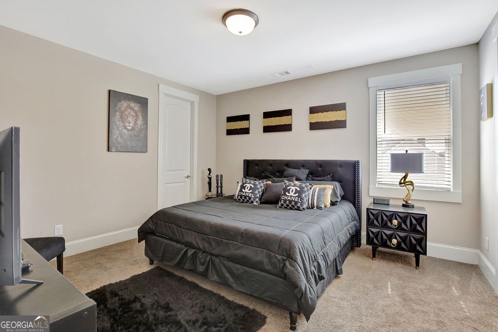 270 Blue Point Parkway Fayetteville - 53