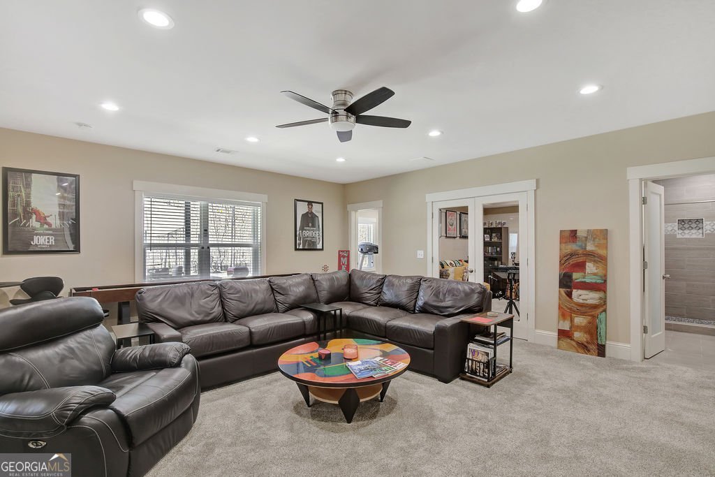 270 Blue Point Parkway Fayetteville - 62
