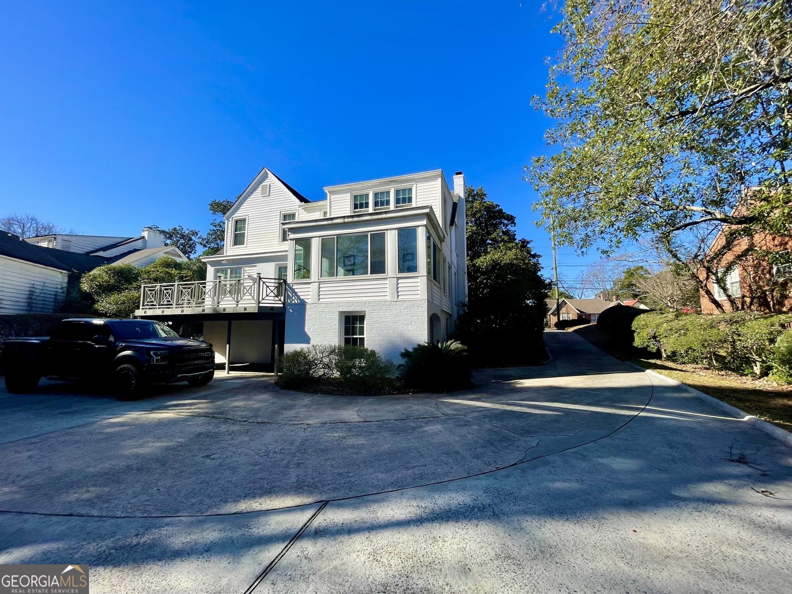 198 Pio Nono Avenue Macon - 33