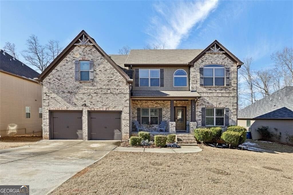 527 Mossycup Drive Fairburn - 1