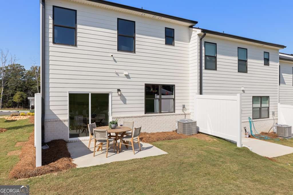 1002 Sutherland Lane Lawrenceville - 29