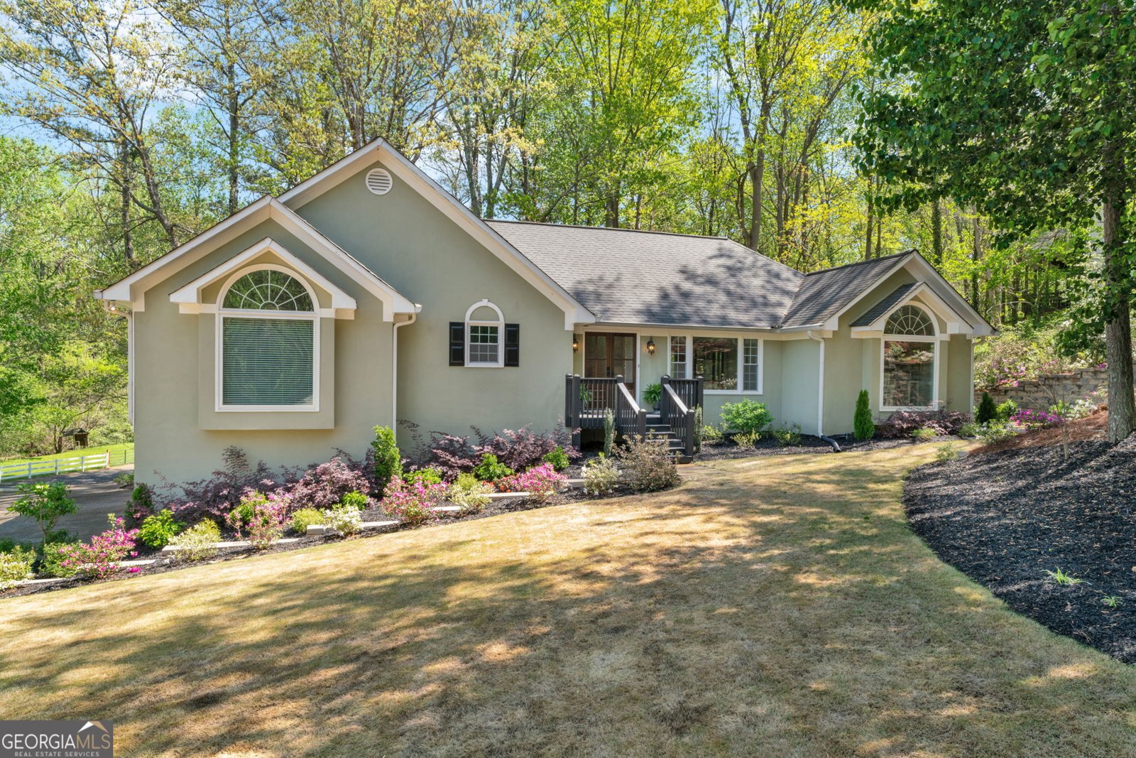 1819 Yorkshire Drive Woodstock - 1