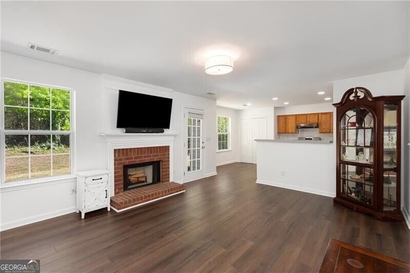 2181 Poplar Grove Court Snellville - 3