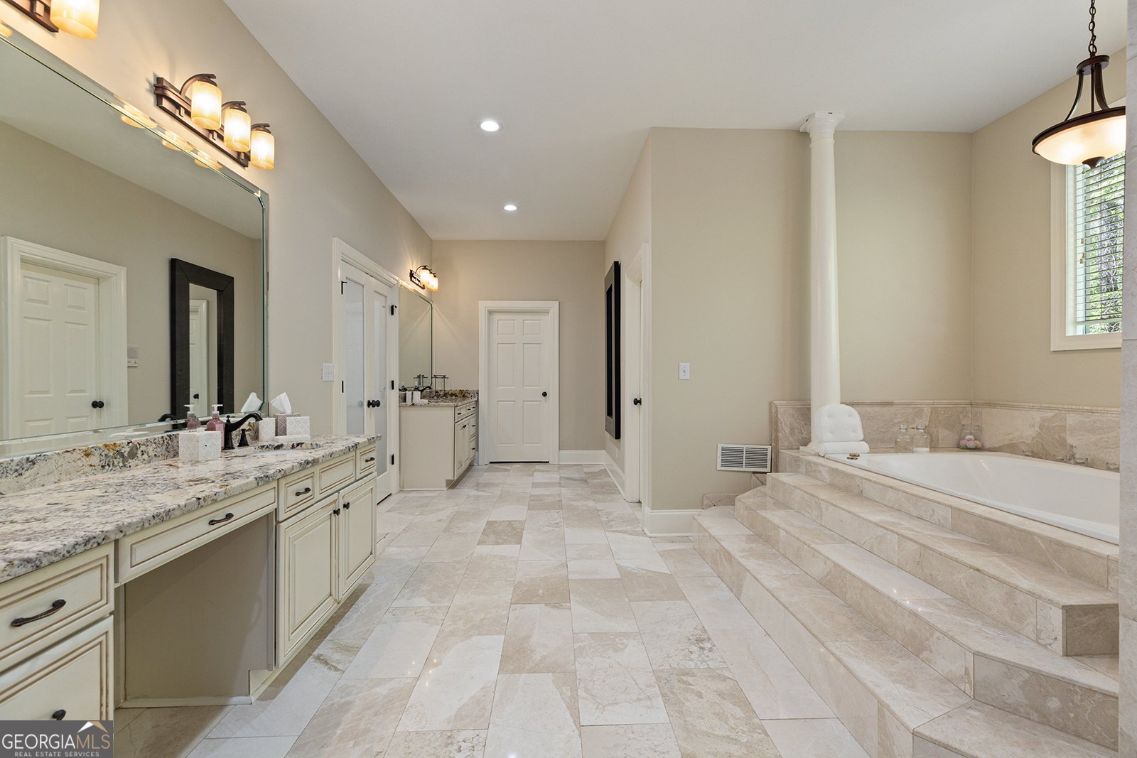 335 Birkdale Drive Fayetteville - 39