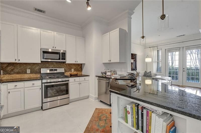 3621 Vinings Slope Atlanta - 3