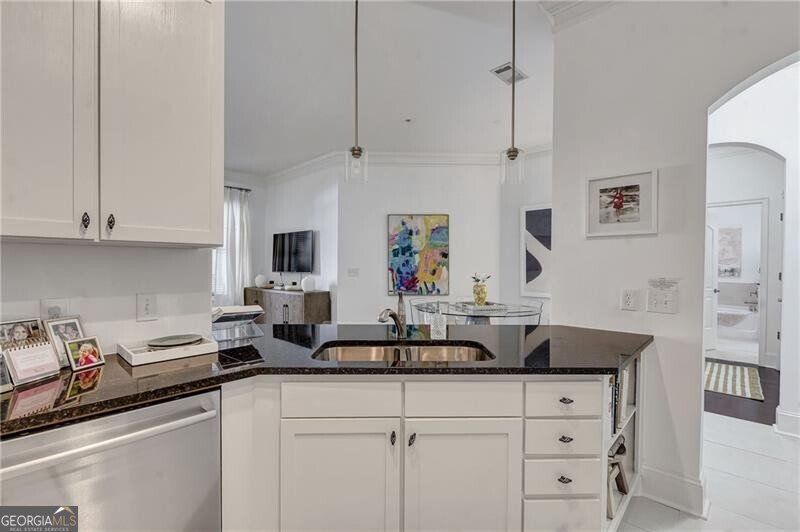 3621 Vinings Slope Atlanta - 5