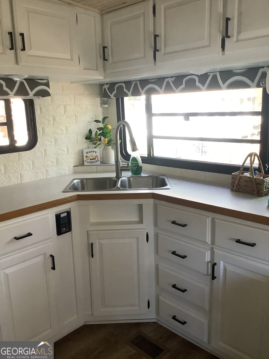 180 Yogi Bear Boulevard Cleveland - 26