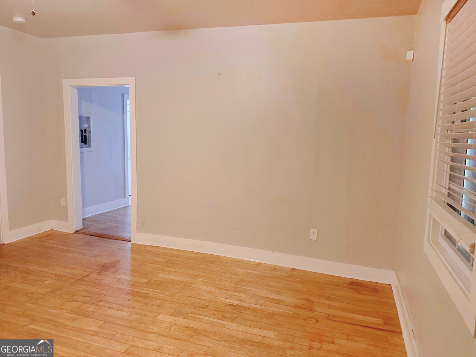674 Jett Street Atlanta - 4