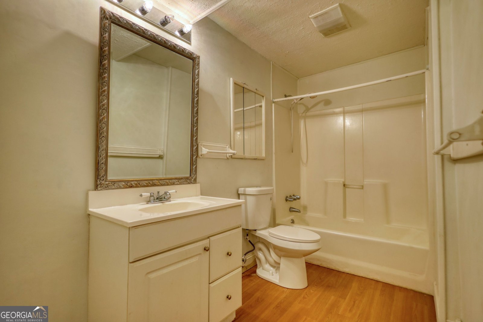1660 Weems Road Locust Grove - 36