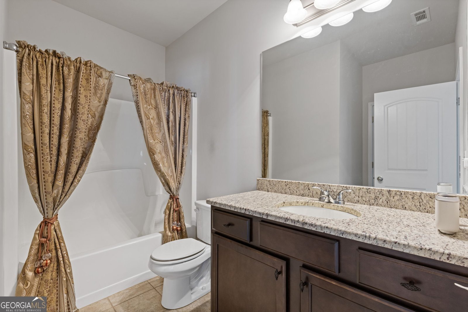 4279 TWO BRIDGE Drive Buford - 23