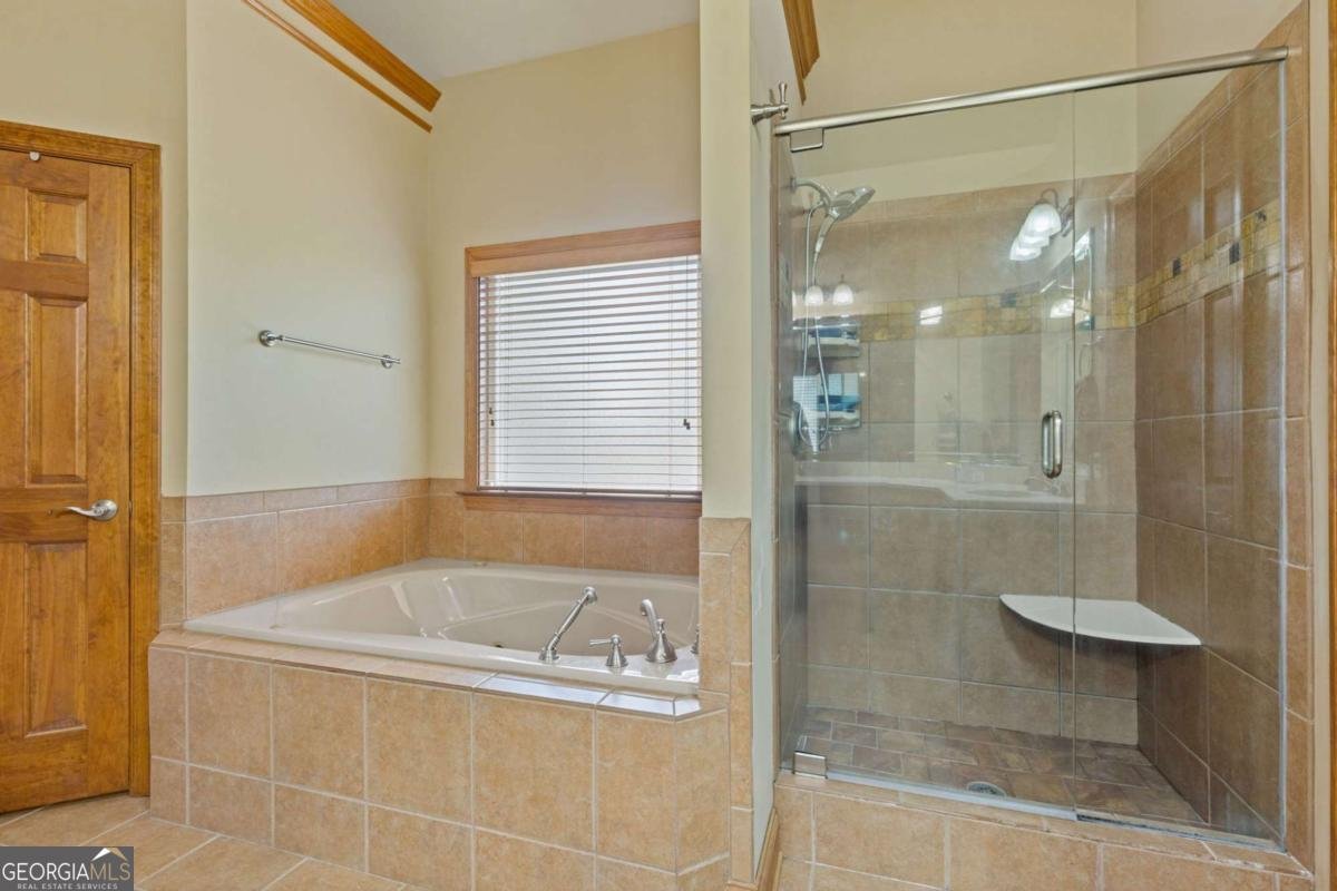 755 Peninsula Overlook Hampton - 22