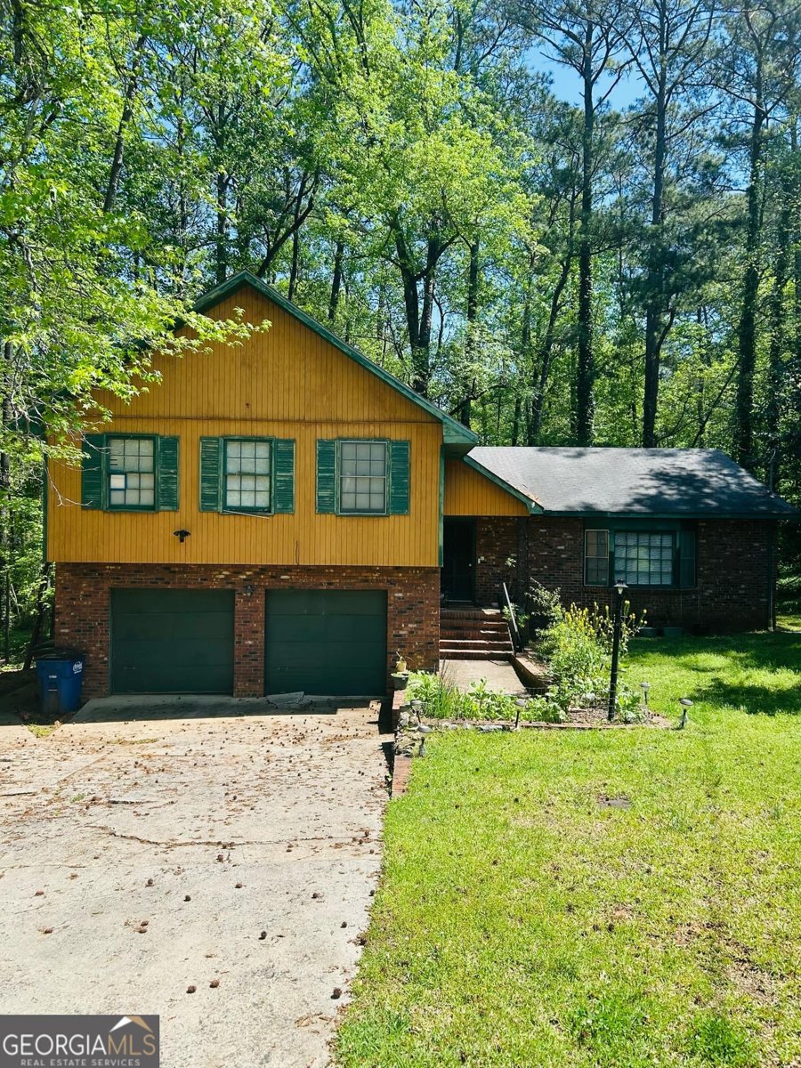 1015 Gawaine Circle Macon - 1