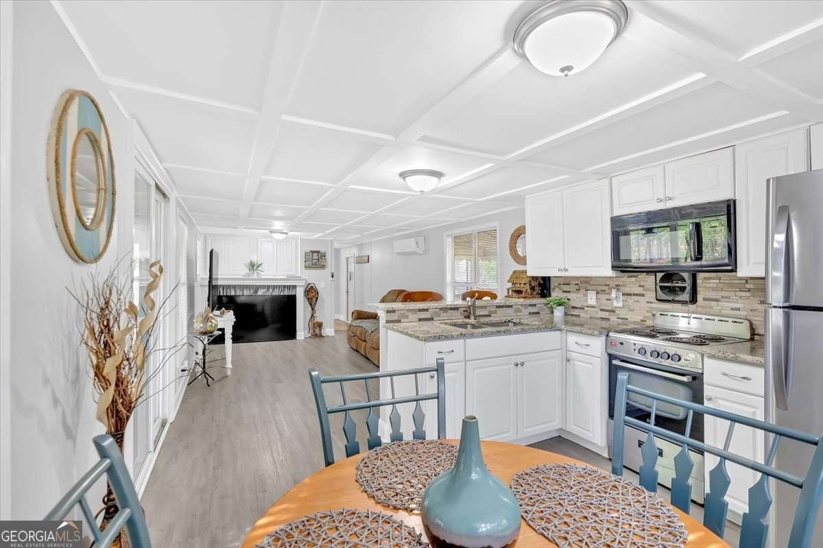 5400 Kings Camp Cabin 16 Road Acworth - 18