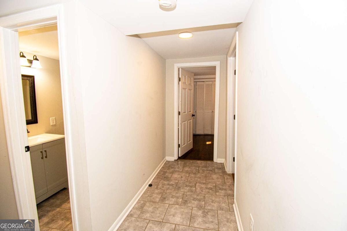 226 Vine Street Athens - 18