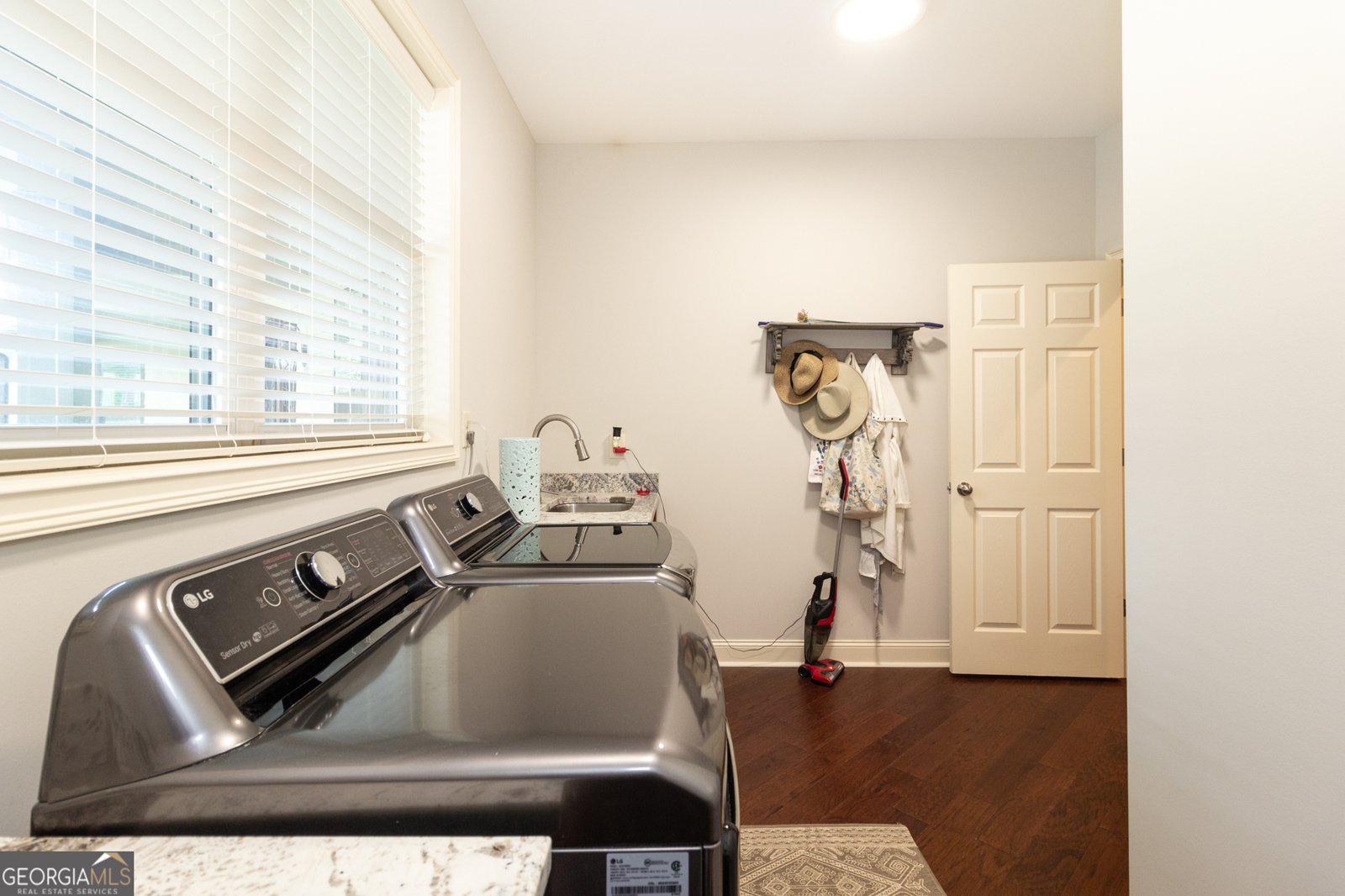 145 Carrington Lane Brooks - 101