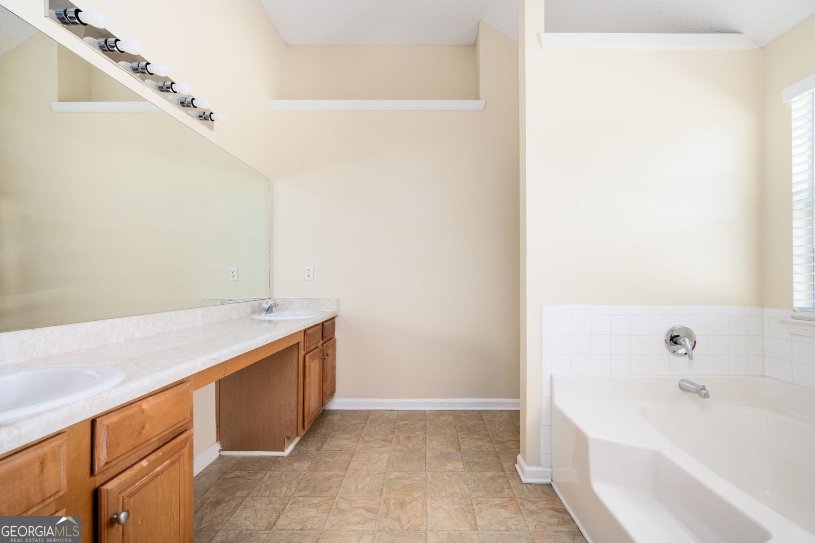 325 Othello Drive Hampton - 24