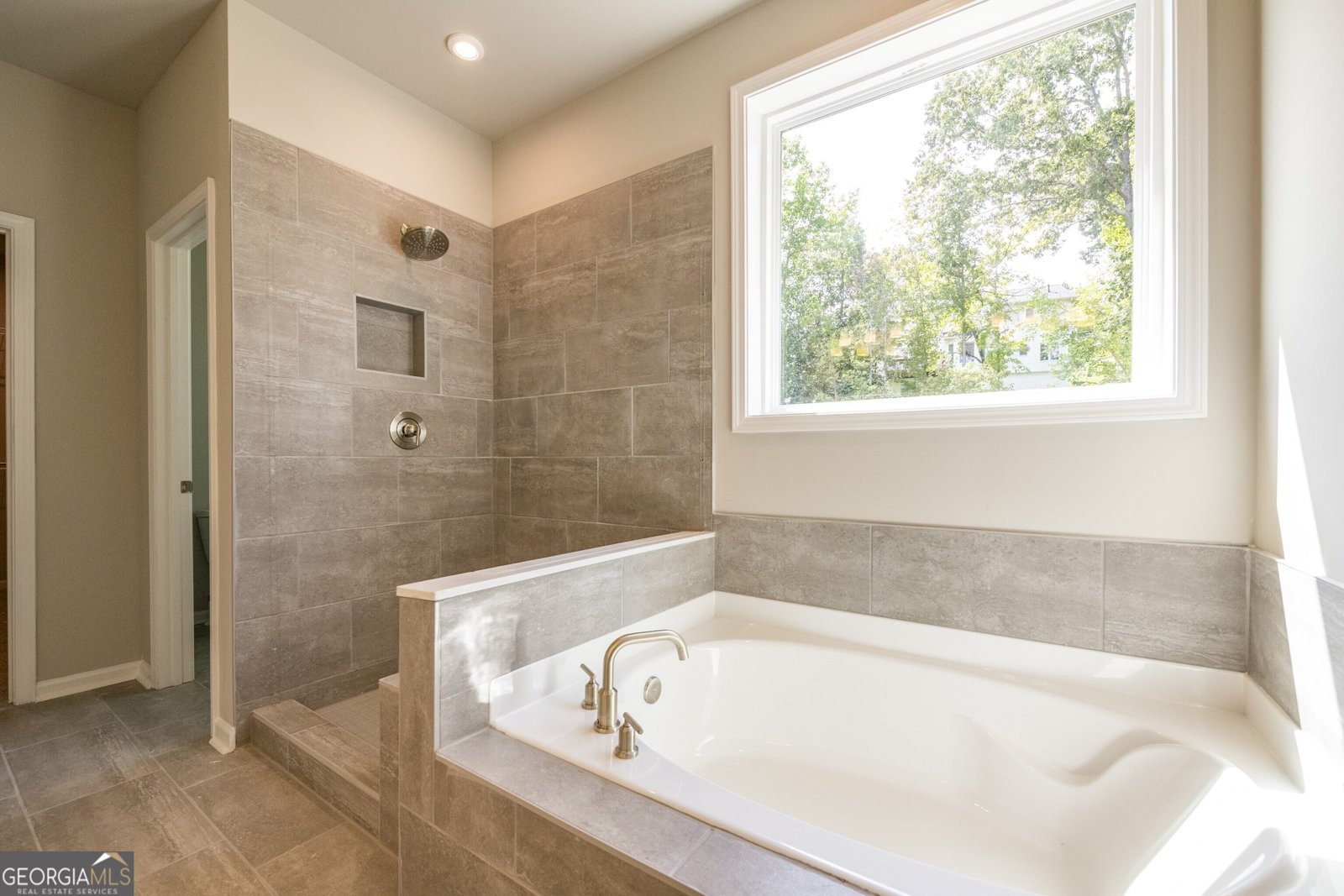 4082 Adler Circle Buford - 32