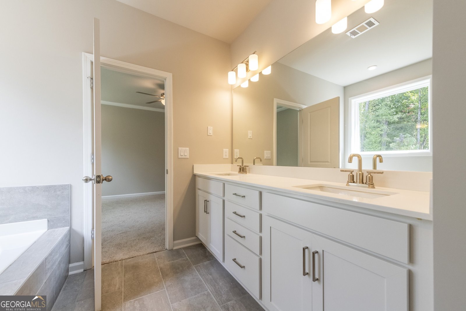 4082 Adler Circle Buford - 33