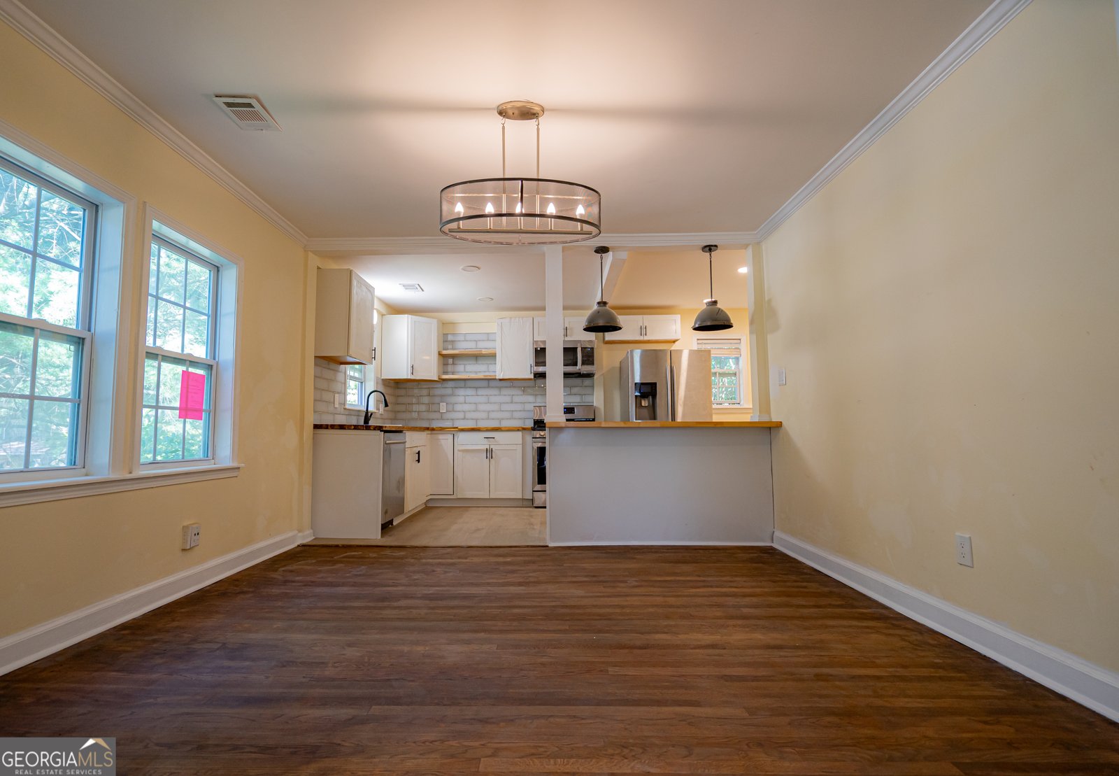 466 Lake Drive Hapeville - 1