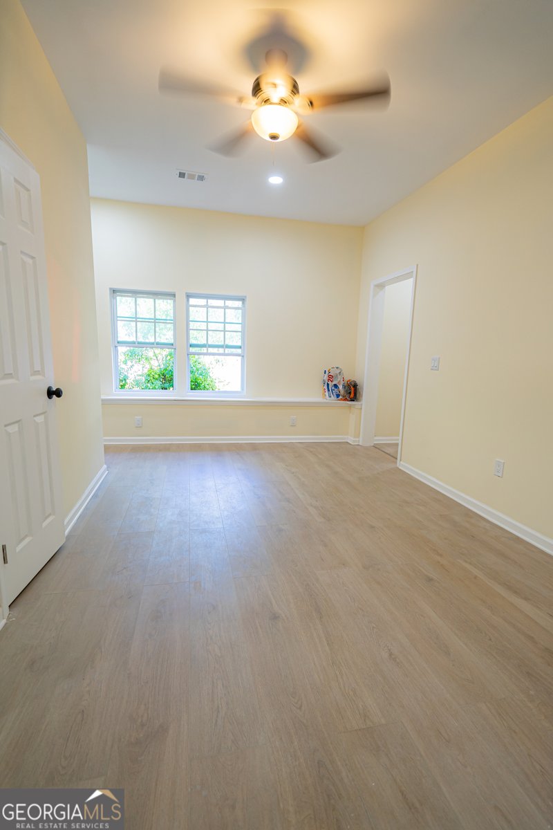 466 Lake Drive Hapeville - 24