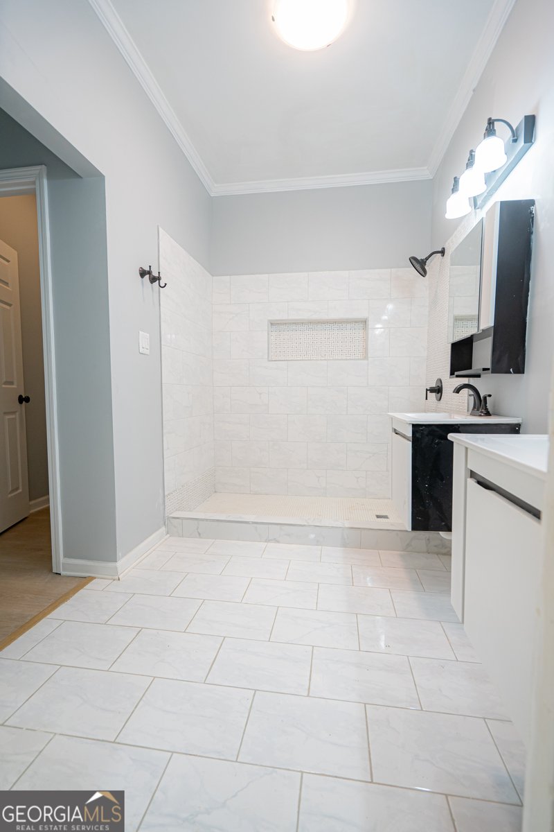 466 Lake Drive Hapeville - 8