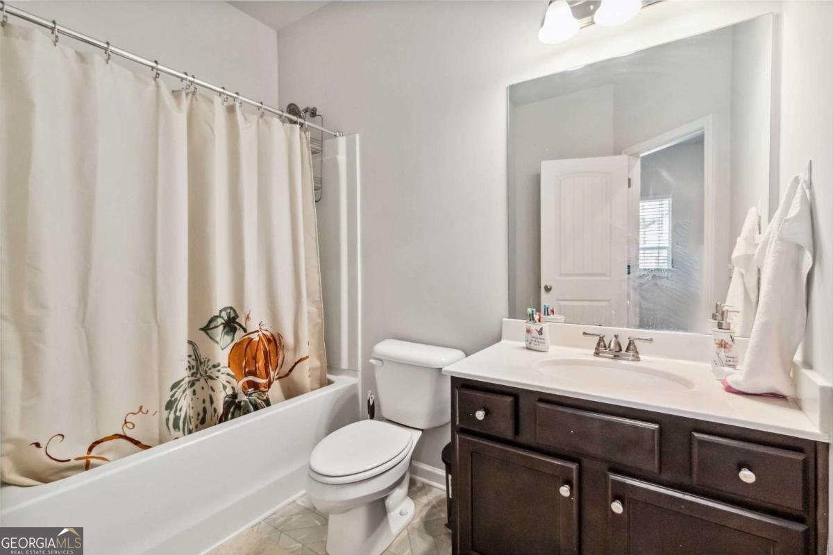 154 Laurel Cove Drive Hoschton - 37